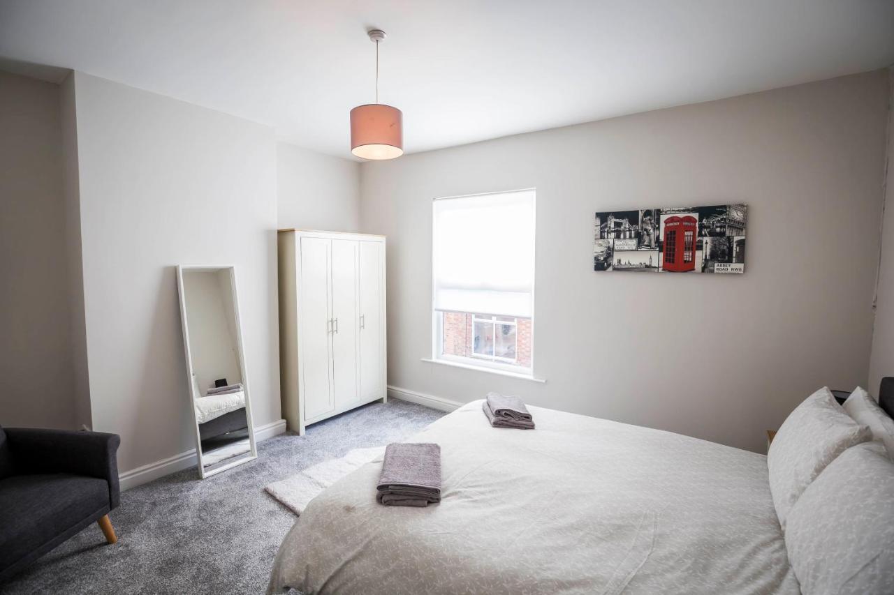 Spacious, Modern 4 Bed House Close To City Centre Chester Kültér fotó