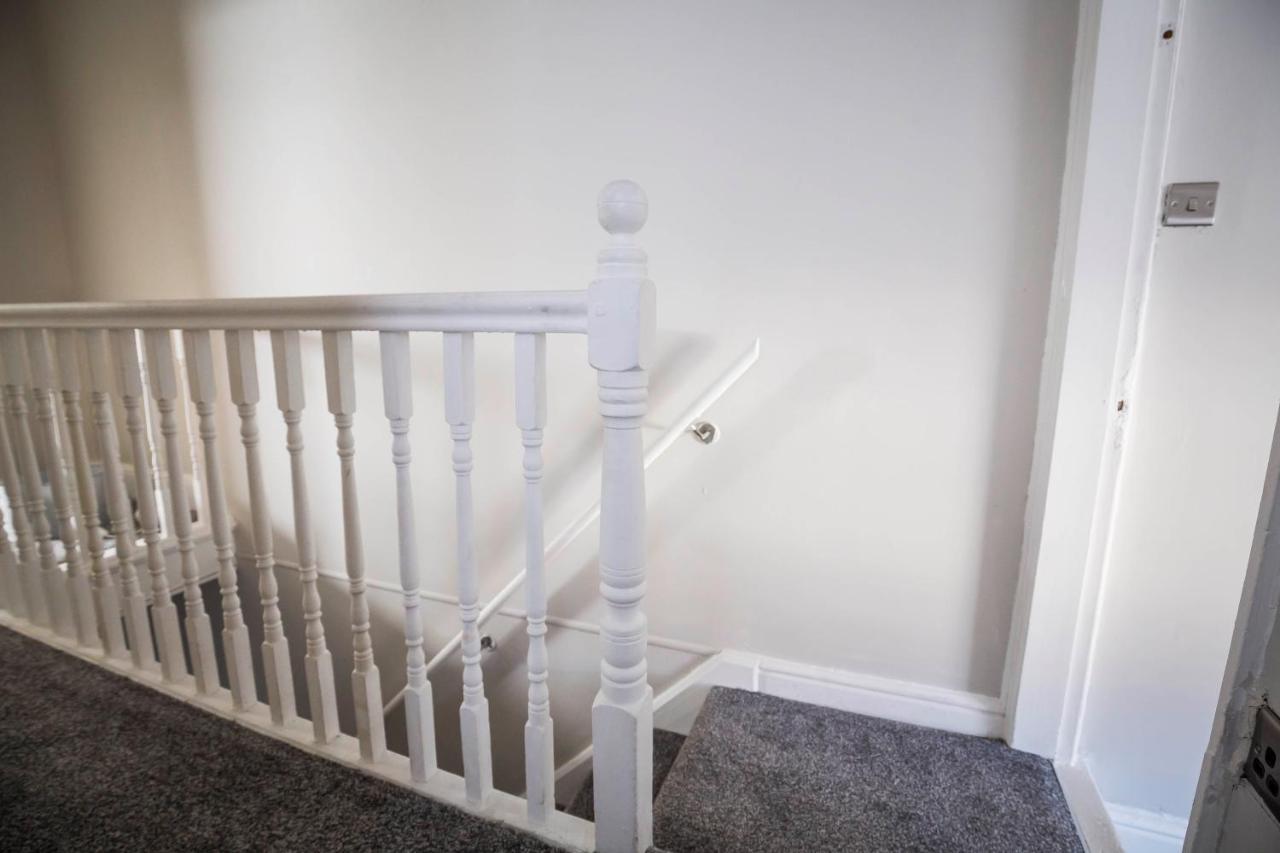Spacious, Modern 4 Bed House Close To City Centre Chester Kültér fotó