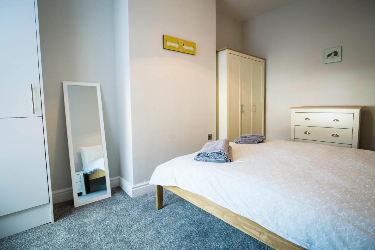 Spacious, Modern 4 Bed House Close To City Centre Chester Kültér fotó